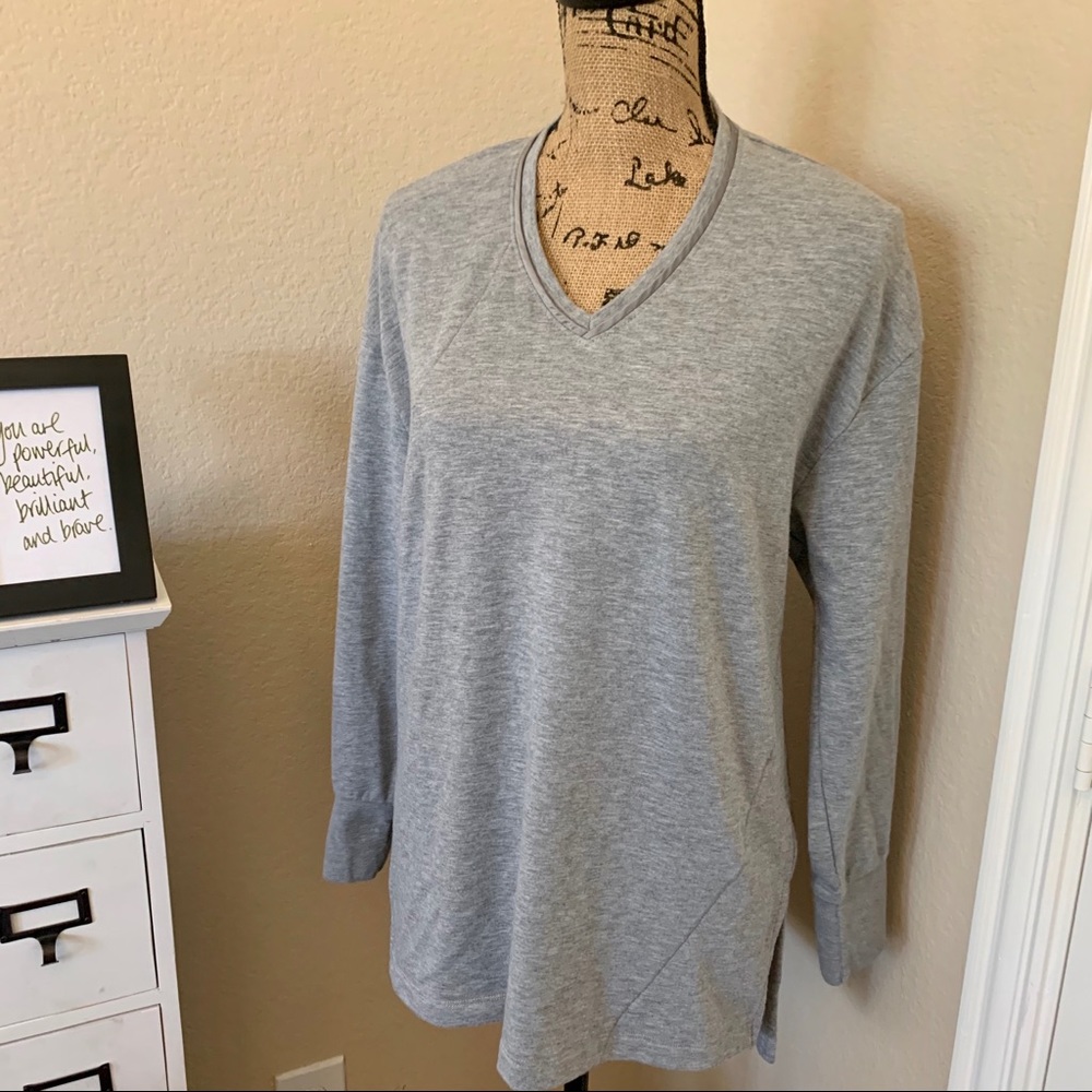 H by HALSTON : Grey V-Neck Sweater EUC